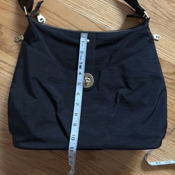 Black Shoulder Bag - Picture 10 of 10